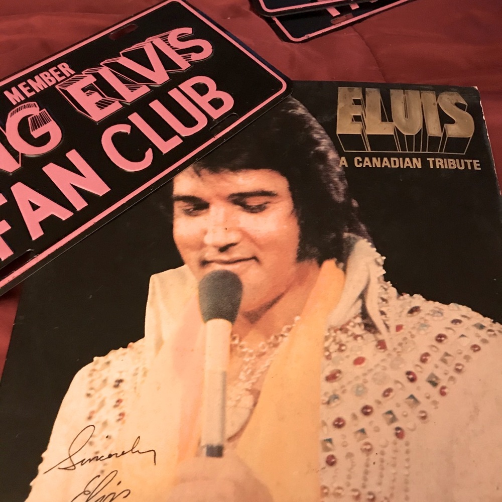 Authentic Elvis Presley signed record